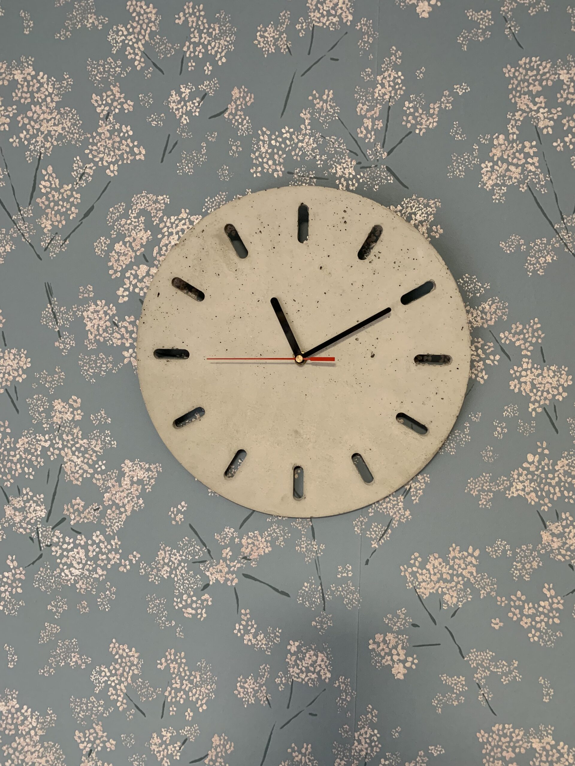 Betónové hodiny Modern – Obrázok 4