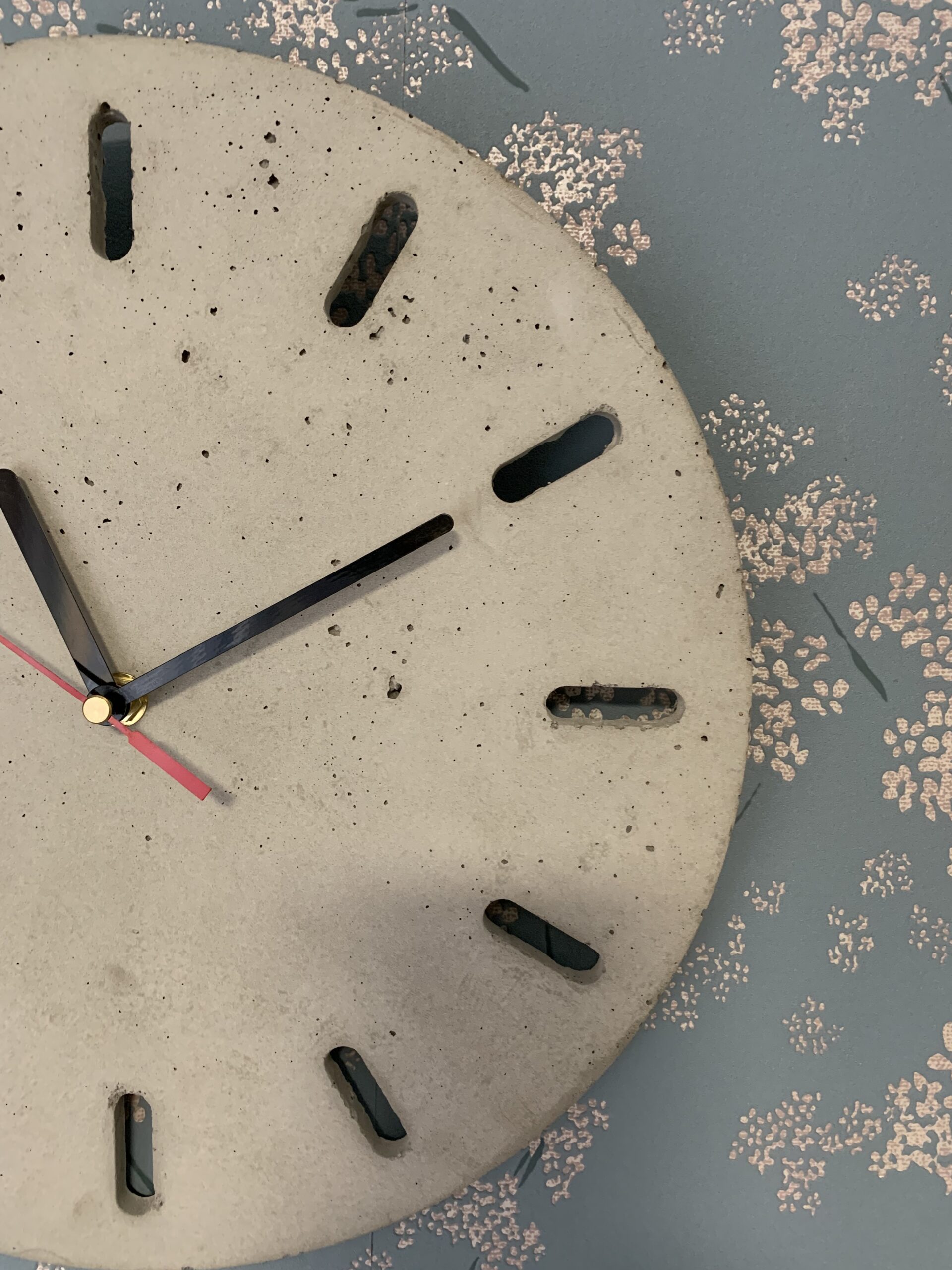 Betónové hodiny Modern – Obrázok 3